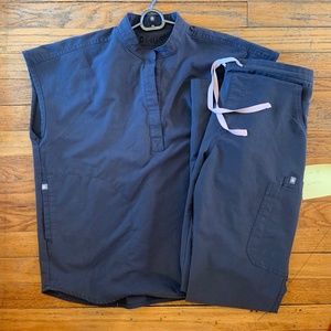 Figs charcoal set (XS top, ST pants)